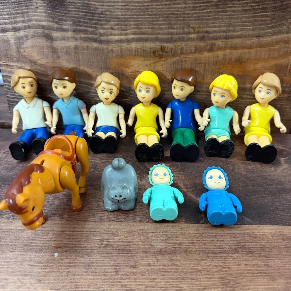 Fisher Price Little People Dollhouse Figures Lot Horse Cat Babies 11pc Vintage